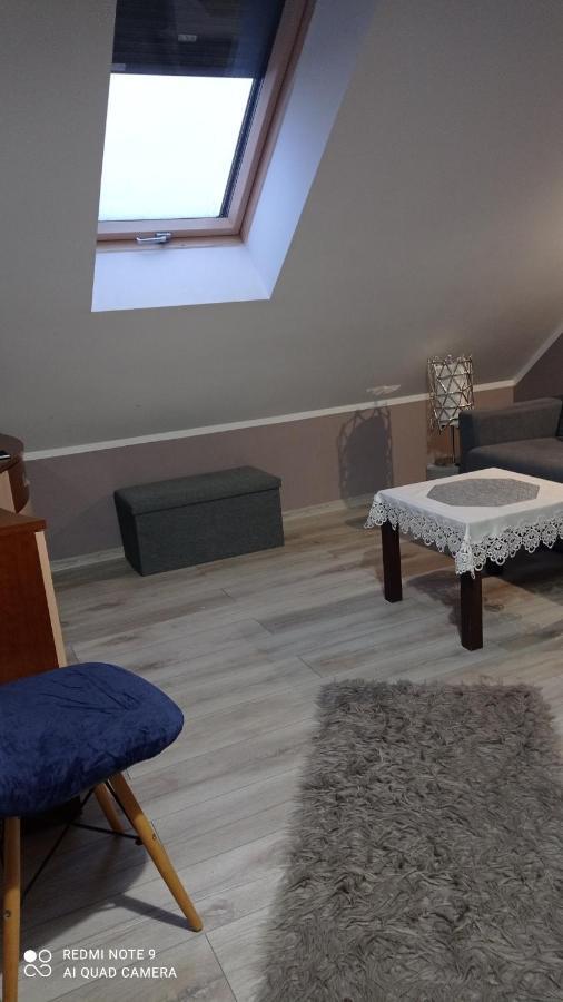 Maly Apartamencik Teo Реваль Экстерьер фото