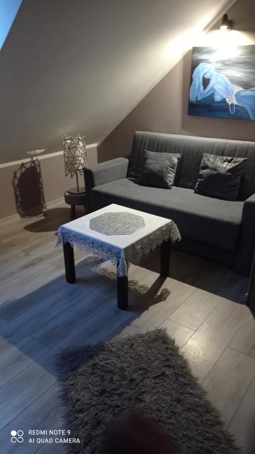 Maly Apartamencik Teo Реваль Экстерьер фото